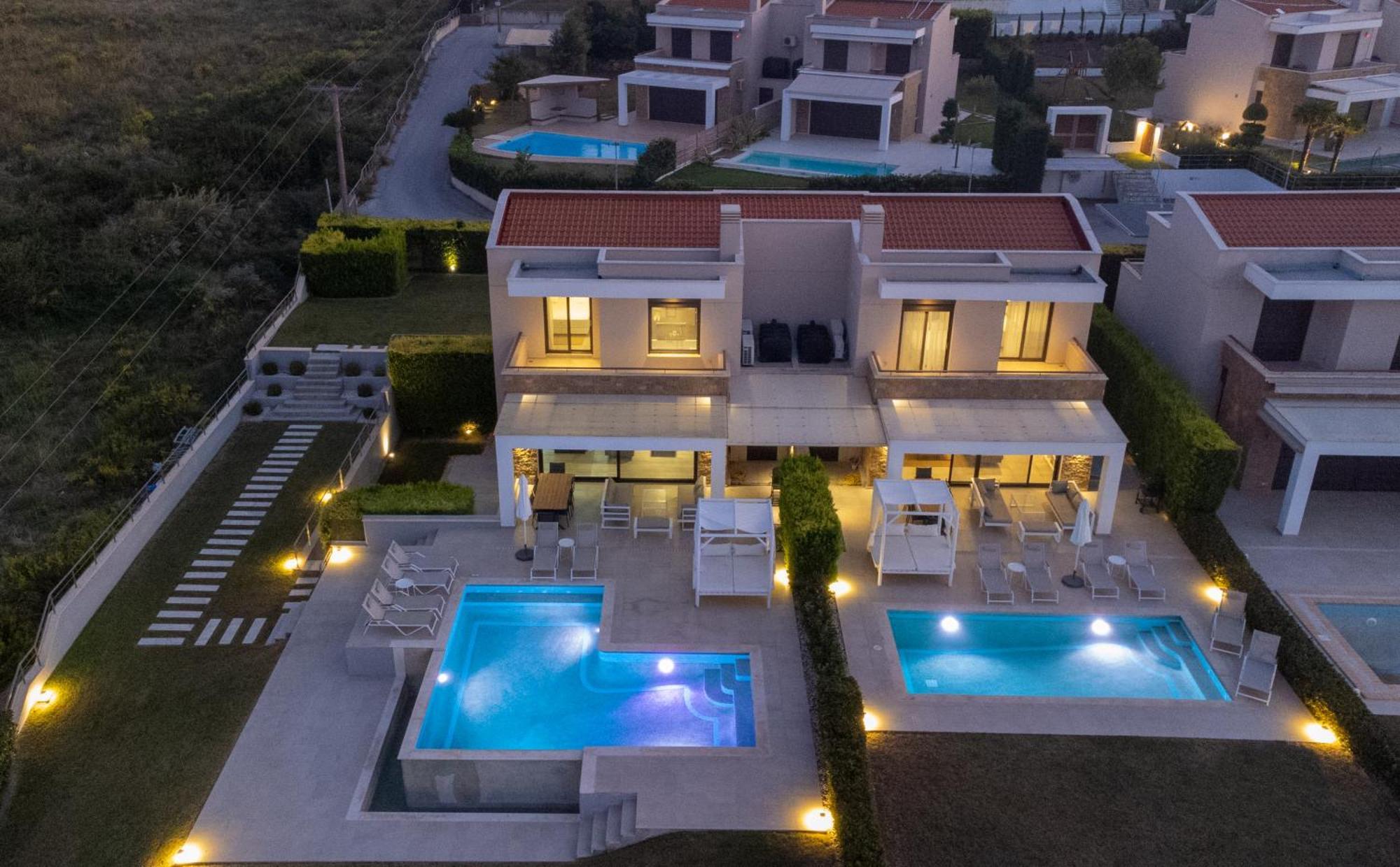Bellevue Villas With Private Pool Hanioti Exterior photo