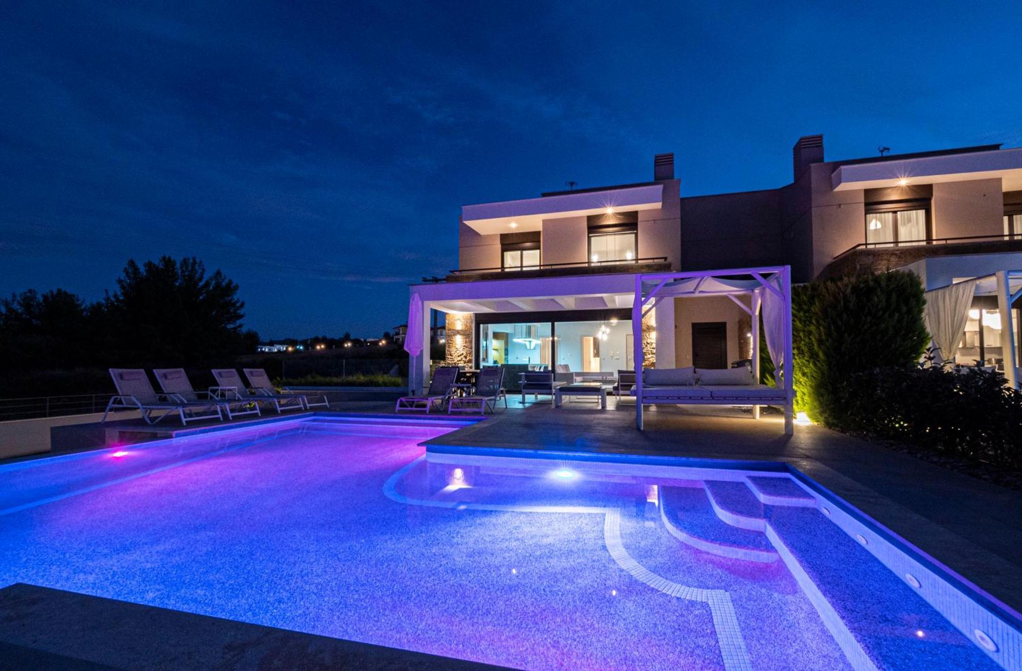 Bellevue Villas With Private Pool Hanioti Exterior photo